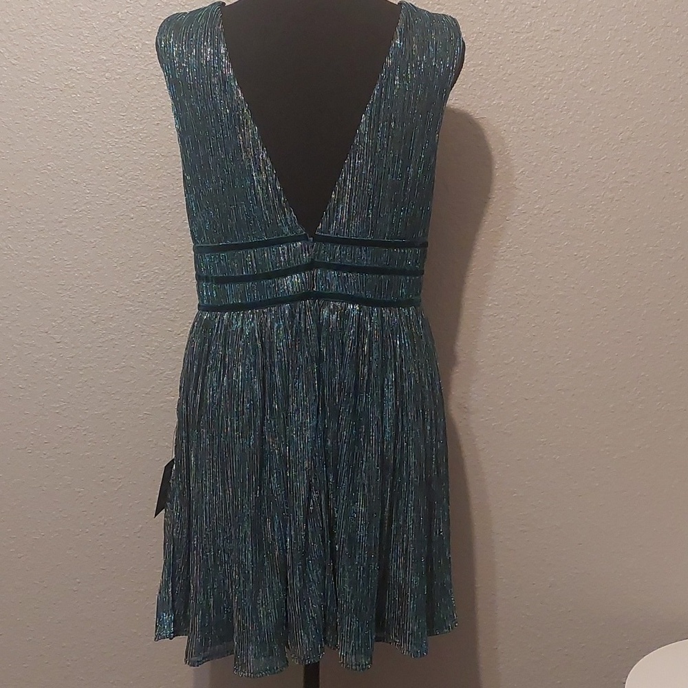Lulu's Smokeshow Teal metallic mini dress New Medium Homecoming Formal - Picture 11 of 12